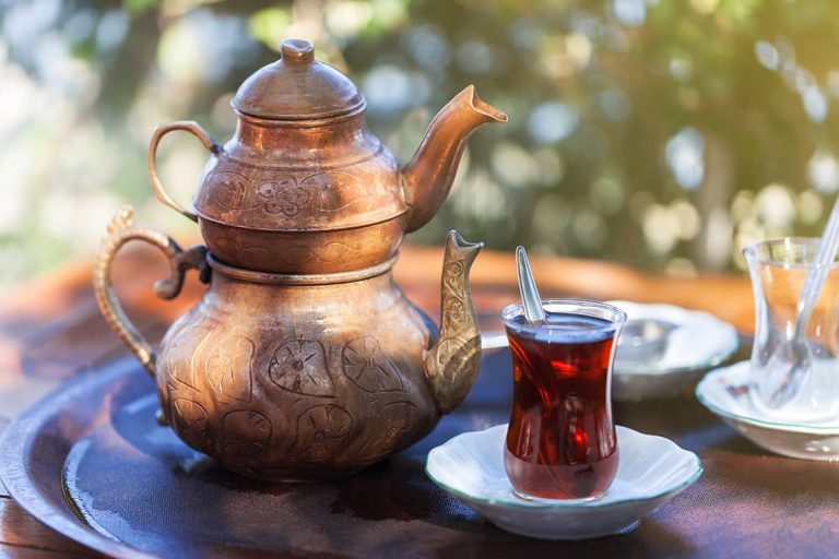 The Art of Brewing Hürrilet: A Traditional Turkish Tea with a Twist